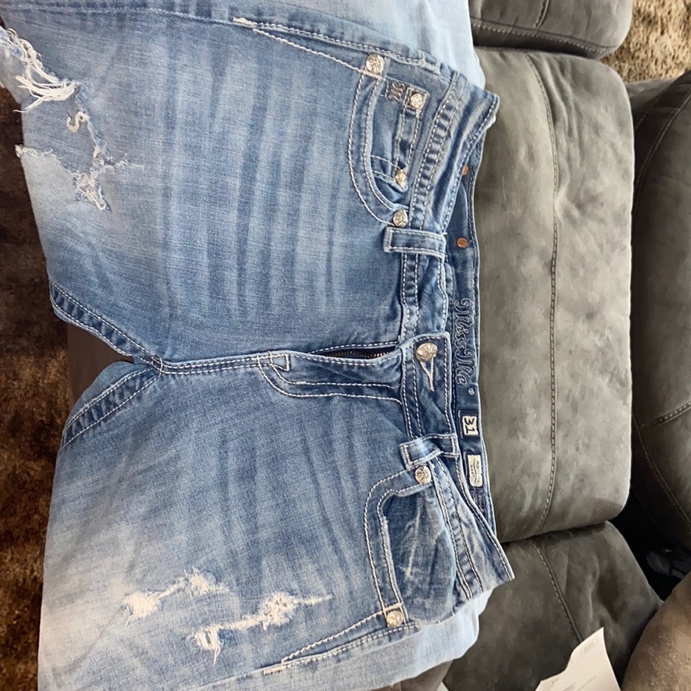 Miss Me Capris Size 31
